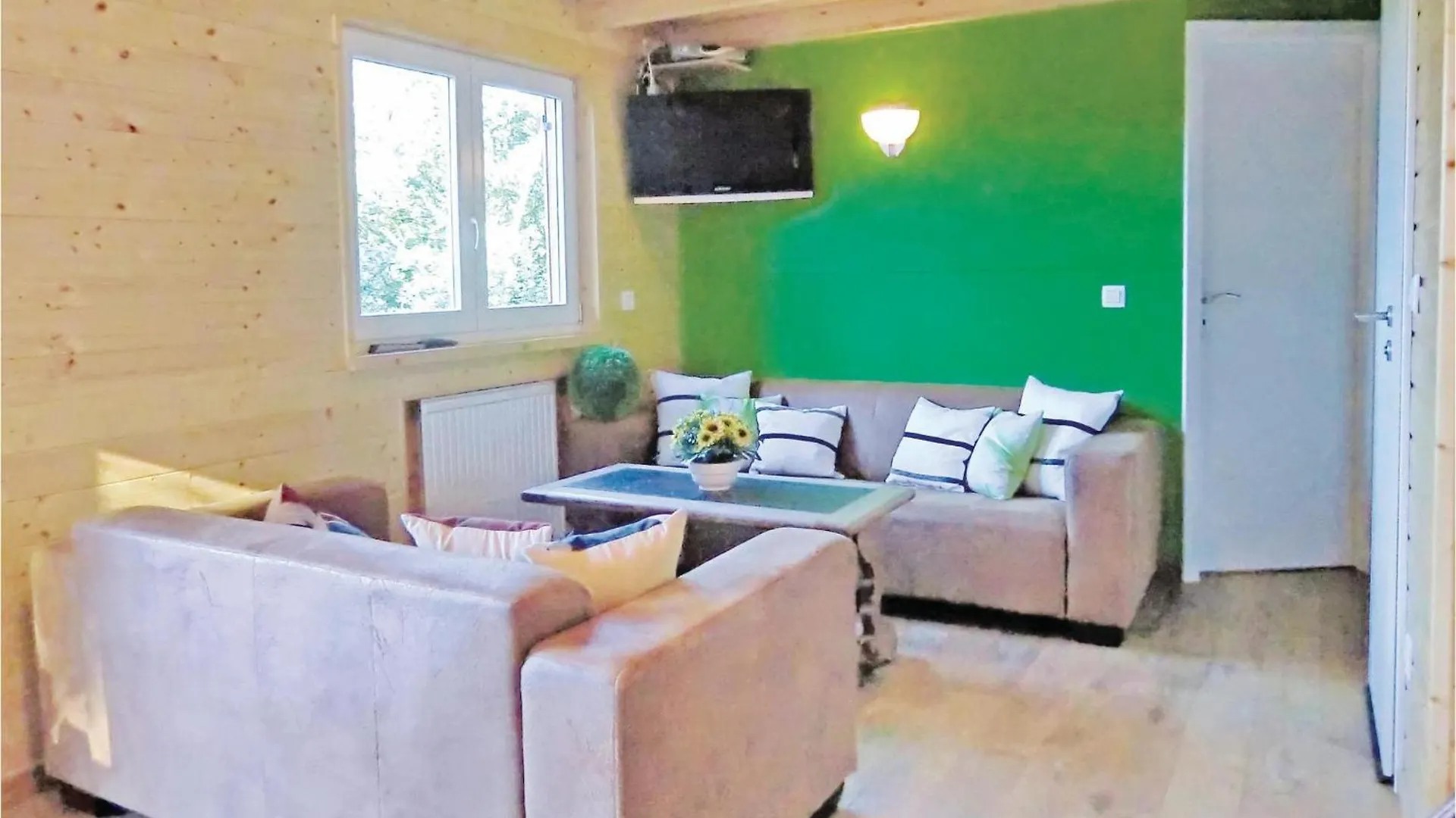 Semesterbostad Chalet Bous - Breinchen Vianden Luxemburg