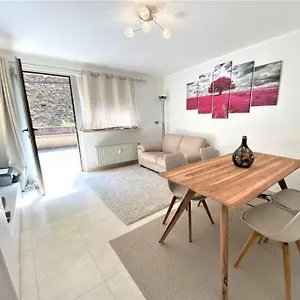 Schones In Beim Schloss Appartement